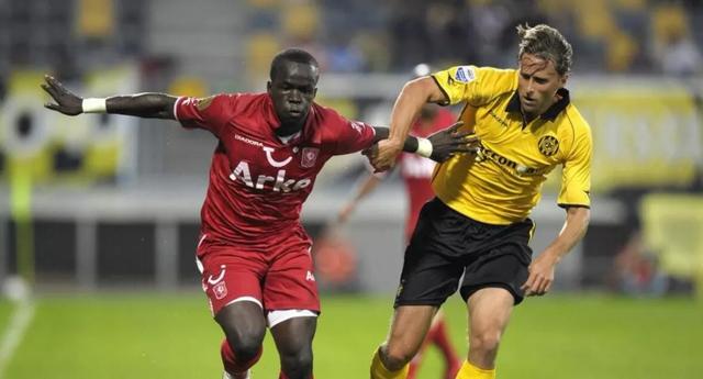 家争相讨论 家争相讨论