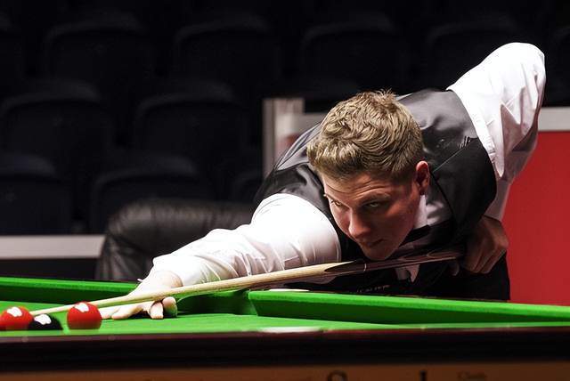 第三人跑动 第三人跑动