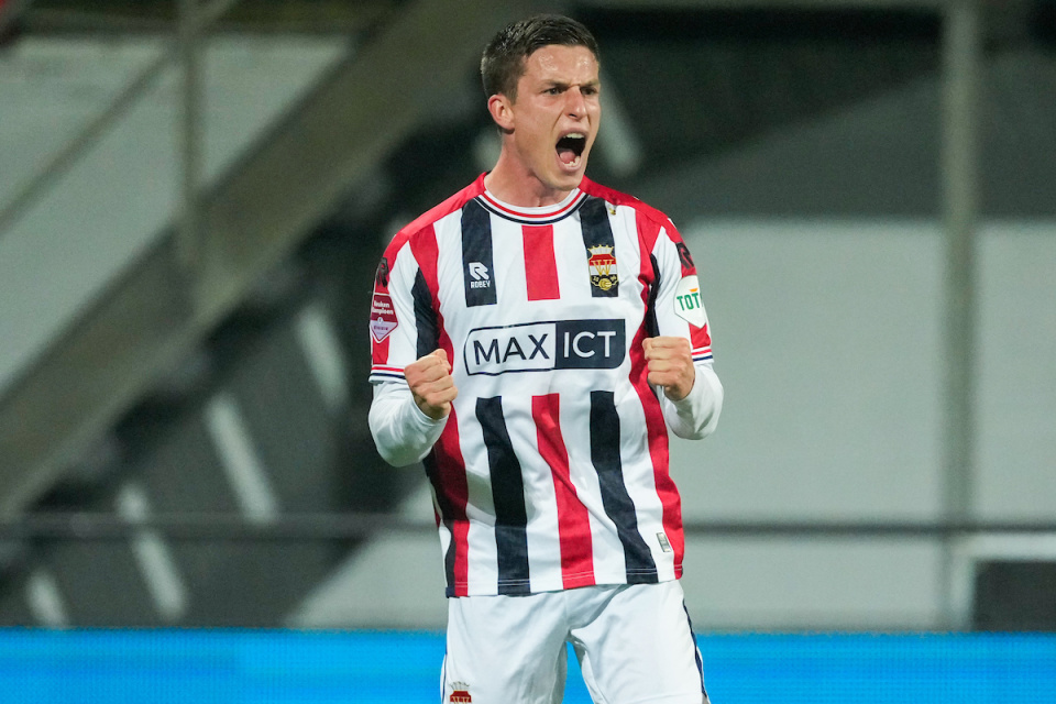 用户正从深 用户正从深